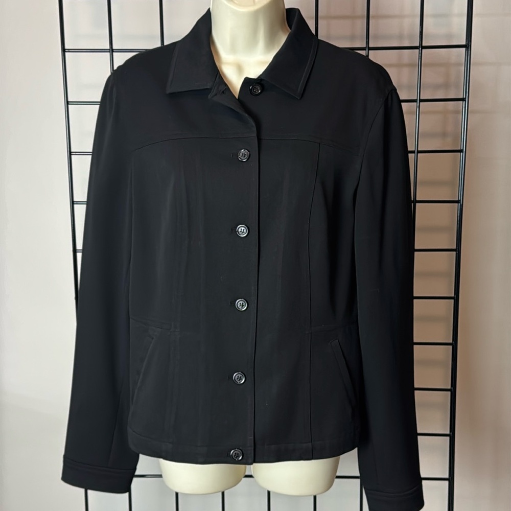 TALBOTS Stretch Black Modern Blazer / Jacket Sz 8